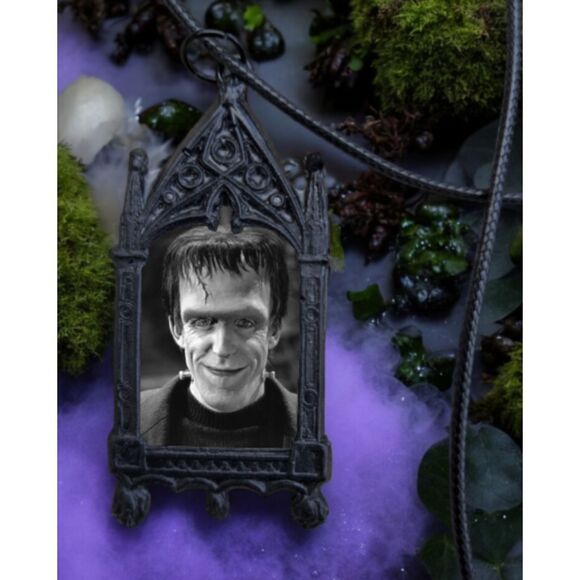 Herman Munster Pendant The Munsters TV Show Memorabilia Comedy Framed Actor - Picture 1 of 3